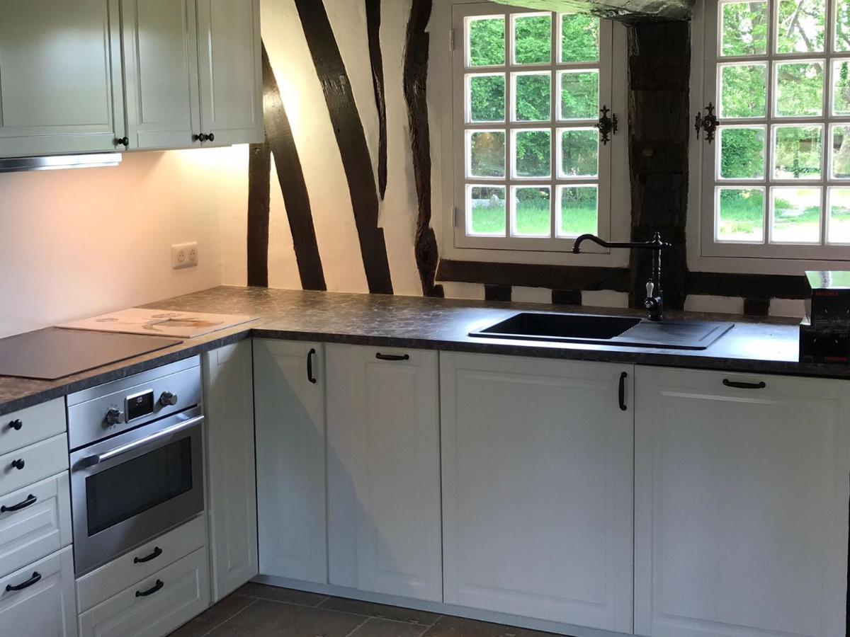 La Gloriette Gite Situe Dans La Propriete Dun Magnifique Manoir Vatteville Kültér fotó